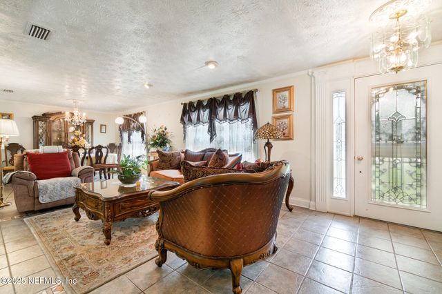 2153 COURTNEY Drive, Jacksonville, FL 32208