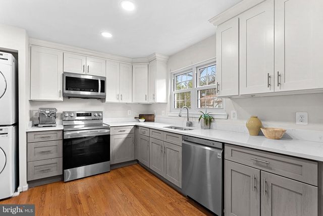 6037 MEYERS LANDING CT, Burke, VA 22015