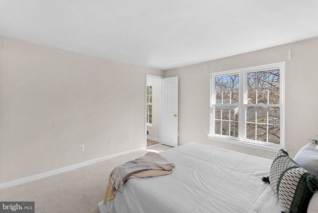 6037 MEYERS LANDING CT, Burke, VA 22015
