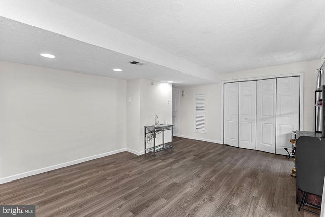 6037 MEYERS LANDING CT, Burke, VA 22015
