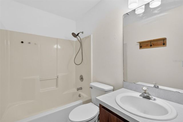 40248 ORANGE CIRCLE, Lady Lake, FL 32159