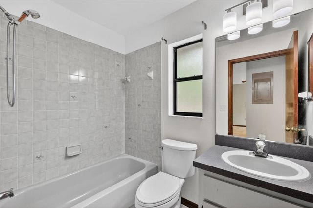 40248 ORANGE CIRCLE, Lady Lake, FL 32159