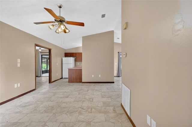 40248 ORANGE CIRCLE, Lady Lake, FL 32159