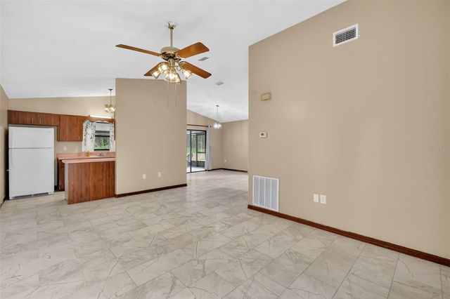 40248 ORANGE CIRCLE, Lady Lake, FL 32159