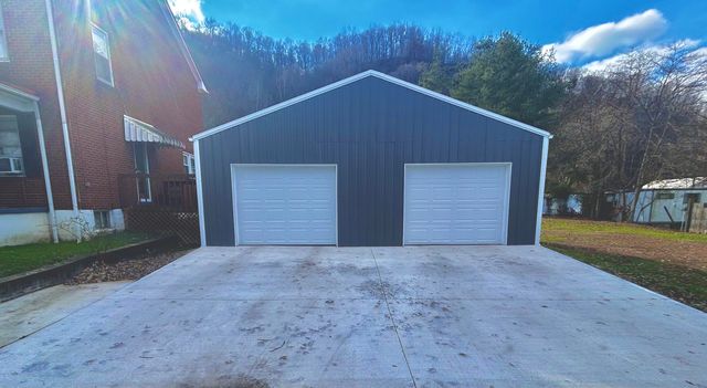 406 Front Street, Vanceburg, KY 41179