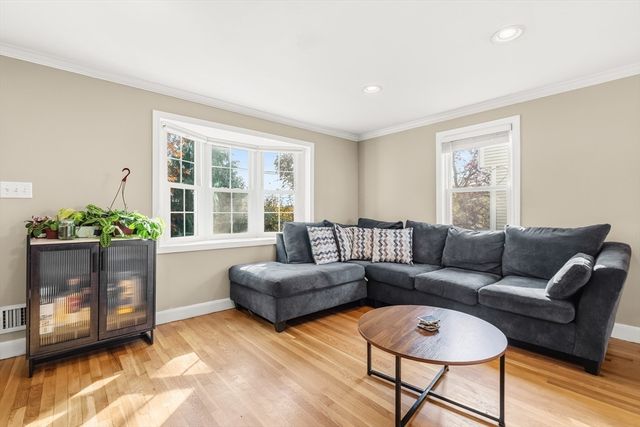 106 Forest St, Arlington, MA 02474