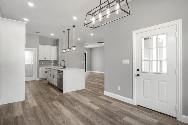 817 E 2nd Street, Weatherford, TX 76086