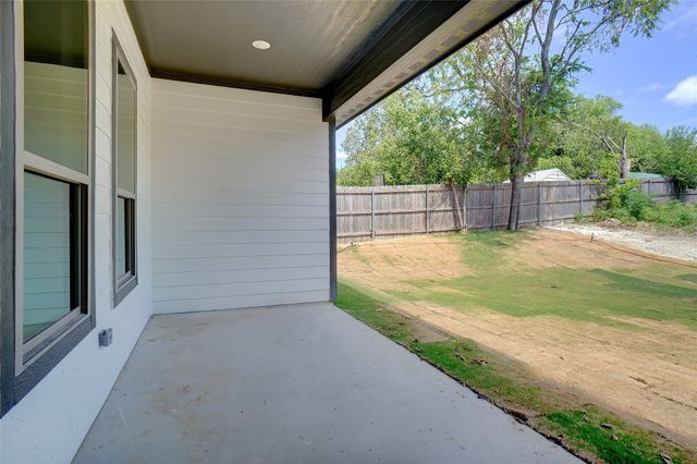 817 E 2nd Street, Weatherford, TX 76086