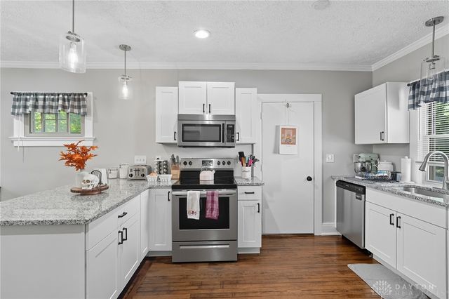 2467 S Dixie Drive, Dayton, OH 45409