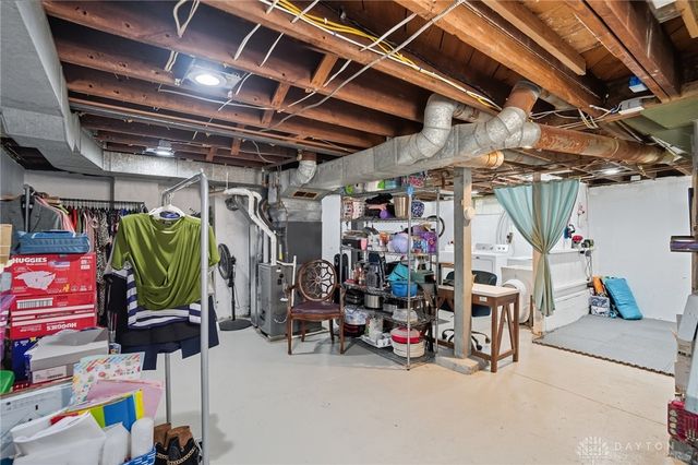 2467 S Dixie Drive, Dayton, OH 45409