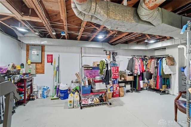 2467 S Dixie Drive, Dayton, OH 45409