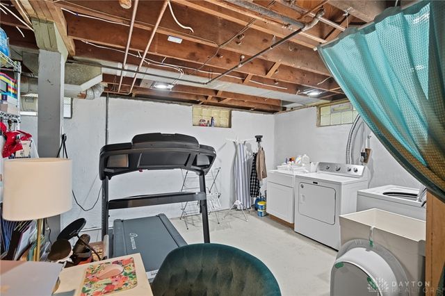 2467 S Dixie Drive, Dayton, OH 45409