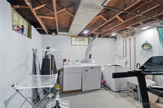 2467 S Dixie Drive, Dayton, OH 45409