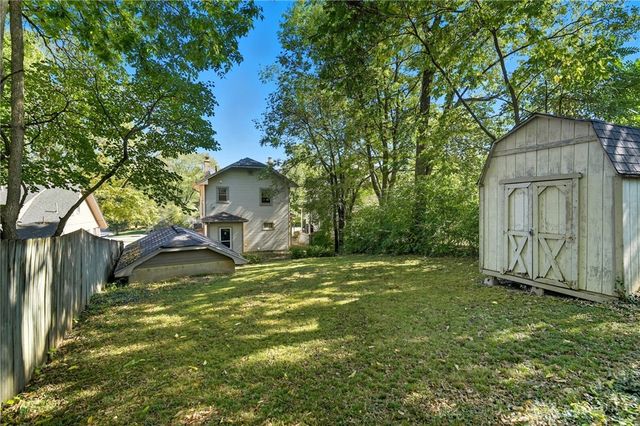 2467 S Dixie Drive, Dayton, OH 45409