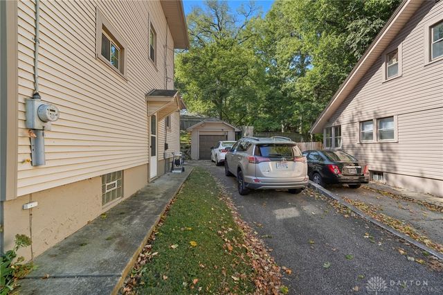 2467 S Dixie Drive, Dayton, OH 45409