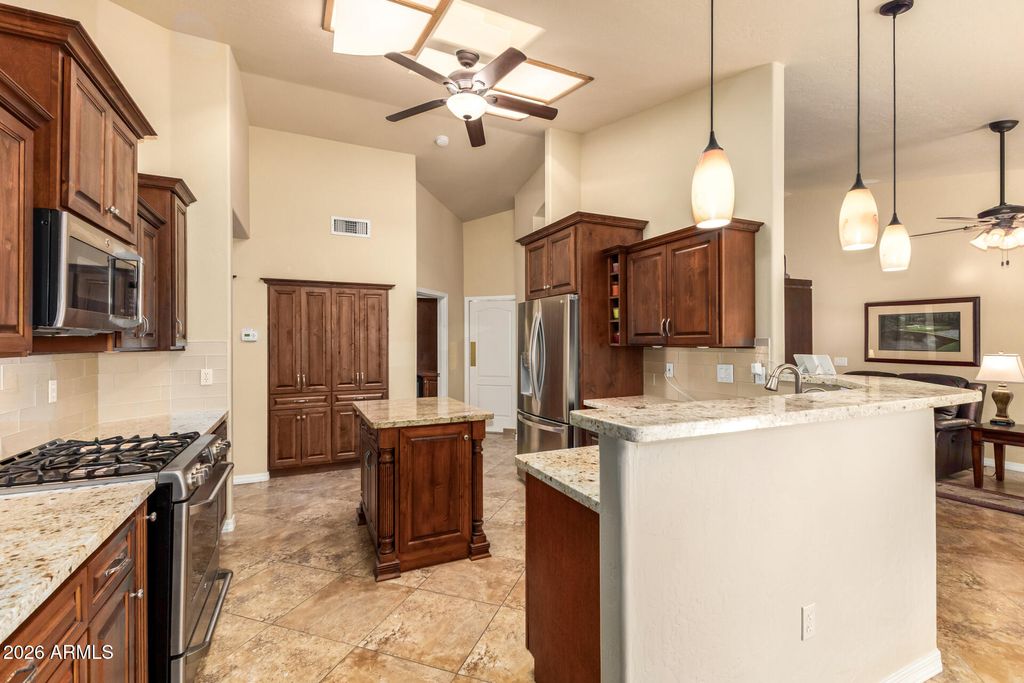 Image 4 of property listing at 4449 E ELMWOOD Street, Mesa, AZ 85205