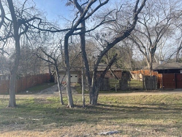 8368 San Cristobal Drive, Dallas, TX 75218