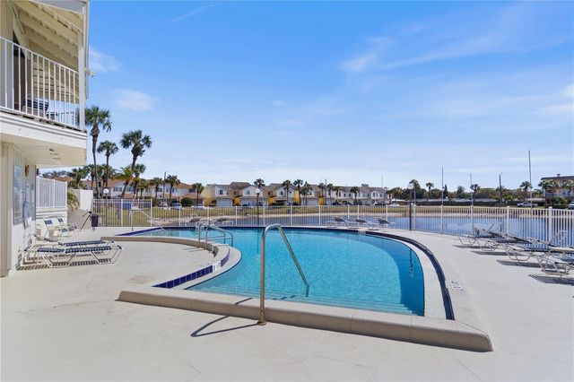 6400 46TH AVENUE N 16, Kenneth City, FL 33709