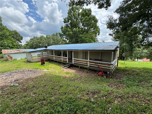 83 NC 2813, Marble Falls, AR 72648