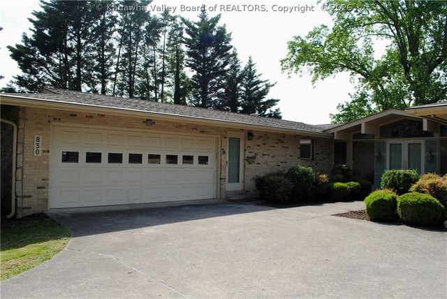 830 Lower Chester Road, Charleston, WV 25302
