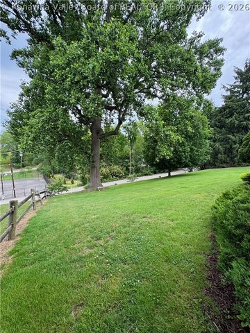 830 Lower Chester Road, Charleston, WV 25302