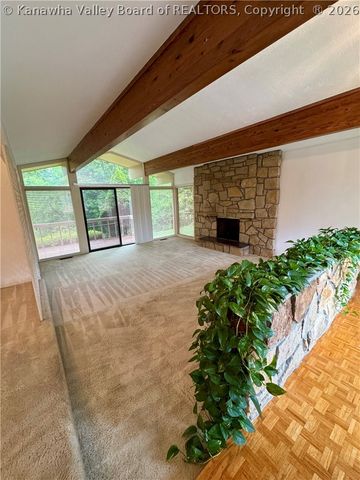 830 Lower Chester Road, Charleston, WV 25302