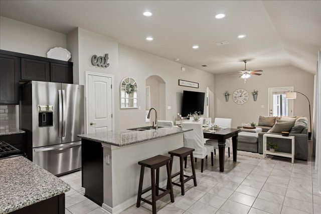 305 Hay Barn ST, San Marcos, TX 78666