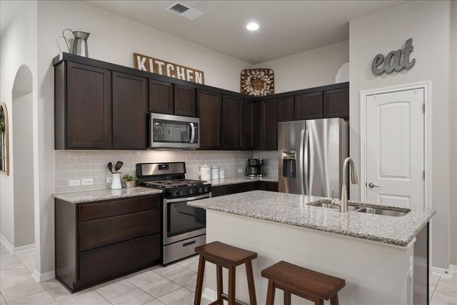 305 Hay Barn ST, San Marcos, TX 78666