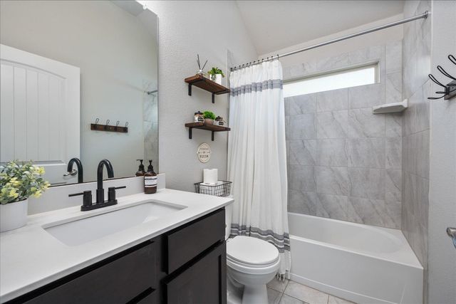 305 Hay Barn ST, San Marcos, TX 78666
