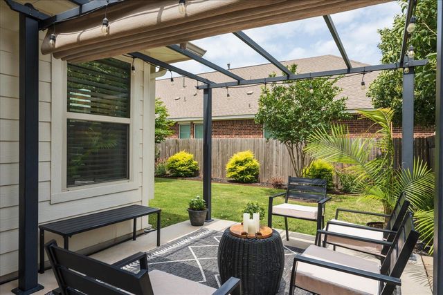 305 Hay Barn ST, San Marcos, TX 78666