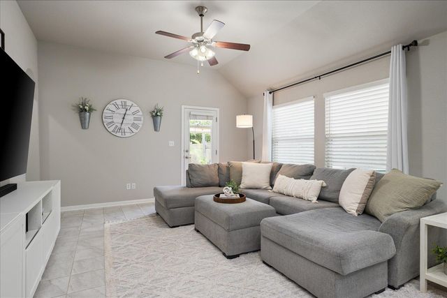 305 Hay Barn ST, San Marcos, TX 78666