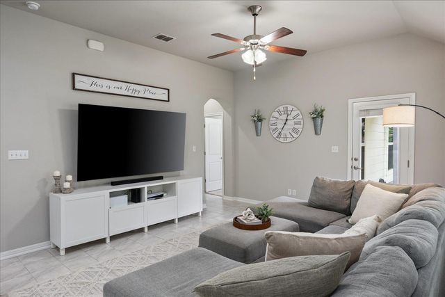 305 Hay Barn ST, San Marcos, TX 78666