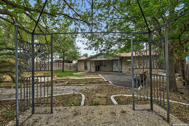 6622 Grist Mill, San Antonio, TX 78238
