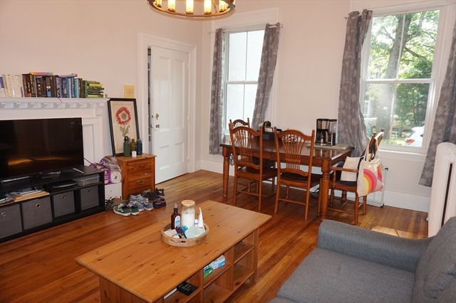 73 Elm Road 3, Newton, MA 02460