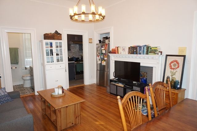 73 Elm Road 3, Newton, MA 02460