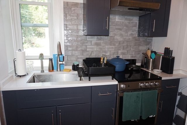 73 Elm Road 3, Newton, MA 02460