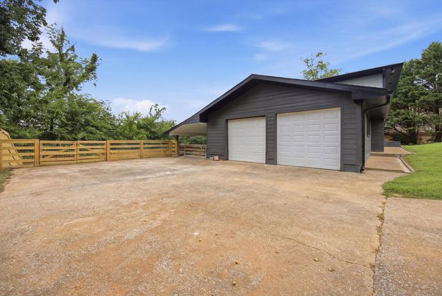 8178 Savannah Hills Drive, Ooltewah, TN 37363