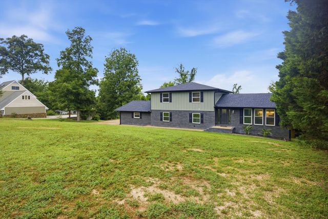 8178 Savannah Hills Drive, Ooltewah, TN 37363
