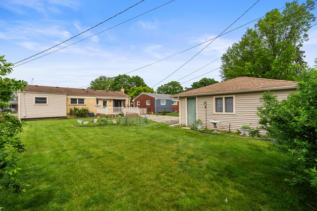 3233 Grange Road, Trenton, MI 48183