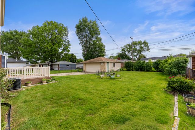 3233 Grange Road, Trenton, MI 48183