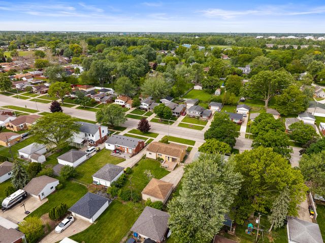3233 Grange Road, Trenton, MI 48183