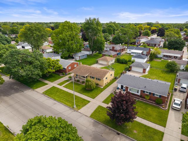 3233 Grange Road, Trenton, MI 48183