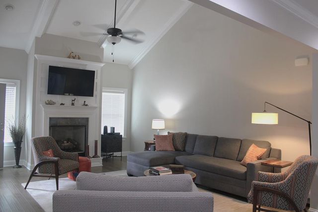 406 Lakeview Way, Lagrange, GA 30240