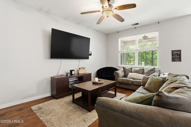 4864 Breeze Way, Lady's Island, SC 29907