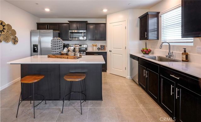 136 BLUEBERRY Lane 27 SH, Merced, CA 95341