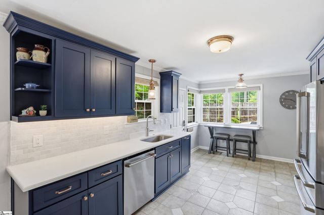 17 Inglewood Drive, Greenville, SC 29609