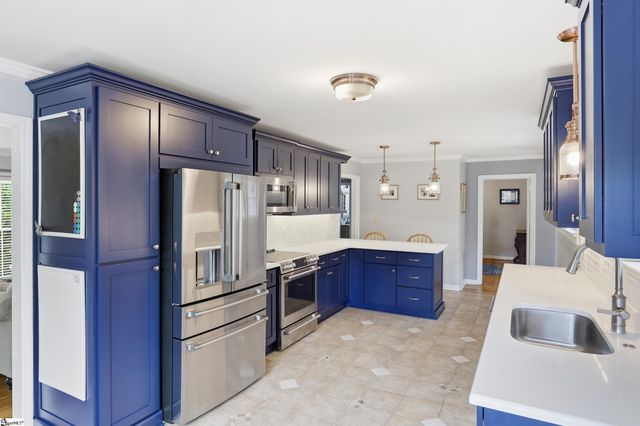 17 Inglewood Drive, Greenville, SC 29609