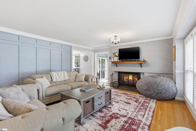 17 Inglewood Drive, Greenville, SC 29609