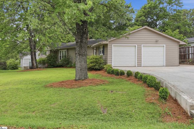 17 Inglewood Drive, Greenville, SC 29609