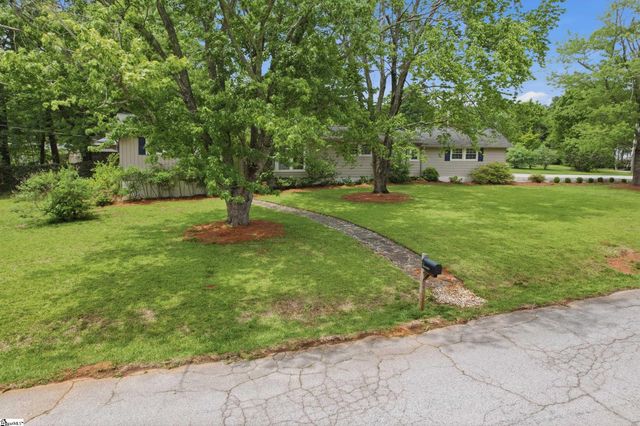 17 Inglewood Drive, Greenville, SC 29609